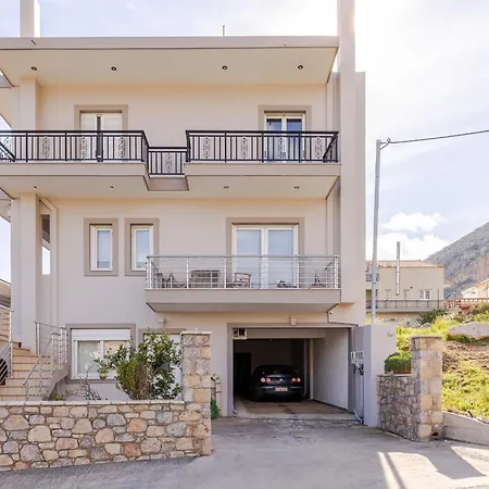 Stacy's Comfort * מונמבאסיה