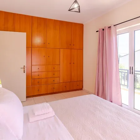 Stacy's Comfort Apartment