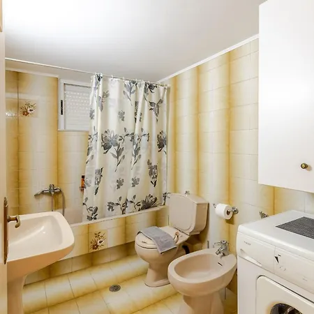 Stacy's Comfort Apartment *